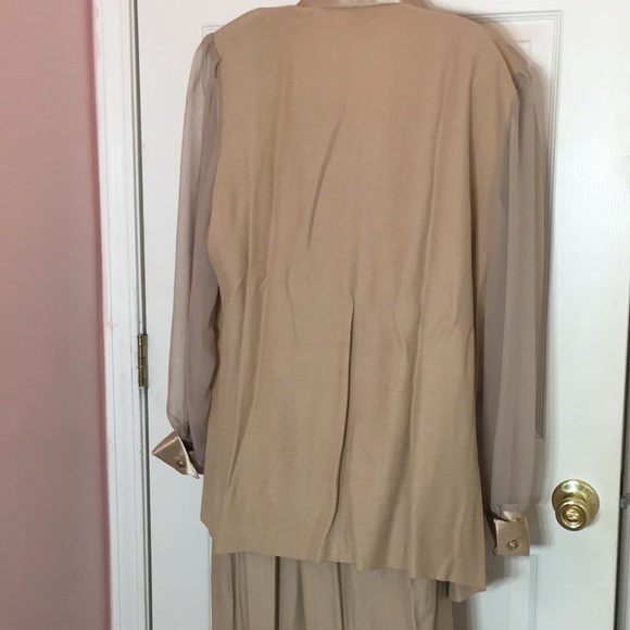 Habits Evening Suit - Picture 7 of 8